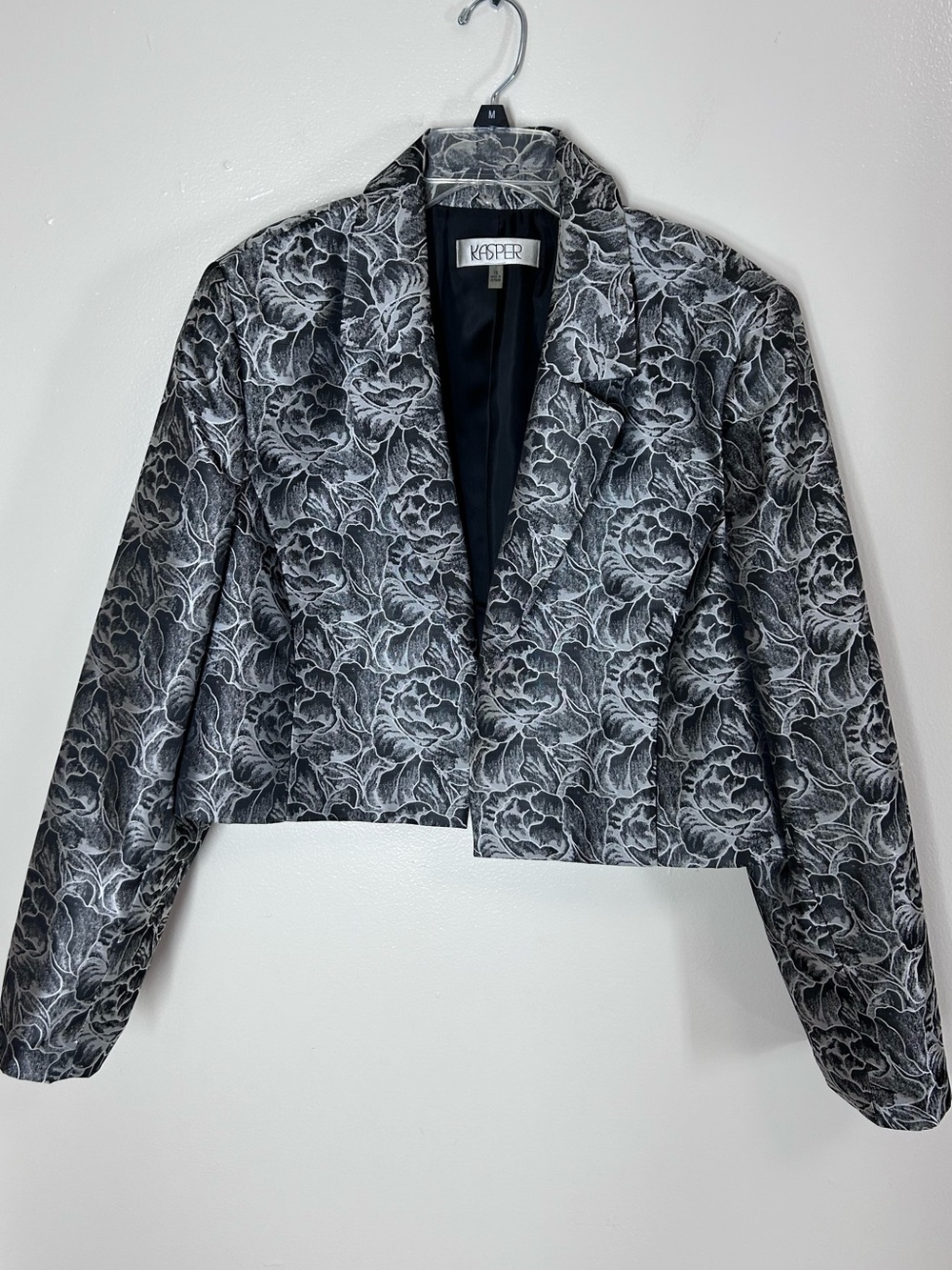 Kasper Vintage Gray Silver Floral Blazer Cropped Jacket Size 16